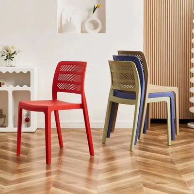 Mua Ghế ăn đặc biệt Đơn giản phong cách xếp chồng ghế nhựa PP OEM Màu sắc 55 * 46 * 45 * 86cm cho phòng ăn sản xuất trực tuyến